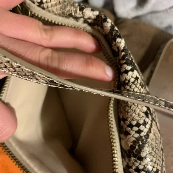 Preston Belt Bag - Picture 8 of 10